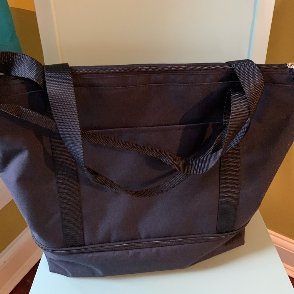 Lo & Sons Catalina Deluxe Tote